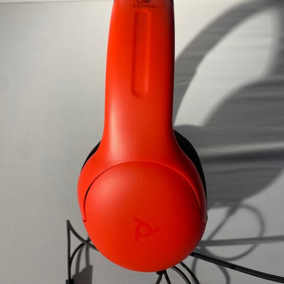 *Pre Owned* LVL40 Wired Headset - Picture 4 of 6